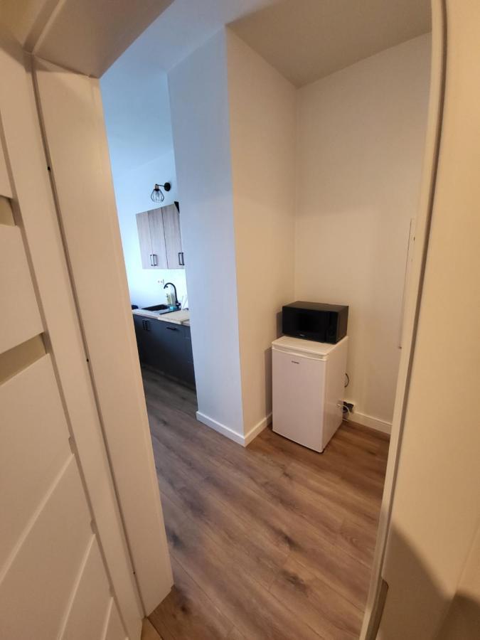 Nest Niebieski Zator Luaran gambar
