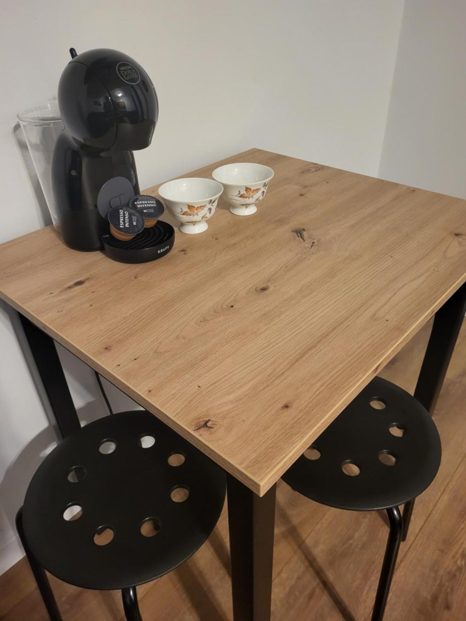 Nest Niebieski Zator Luaran gambar